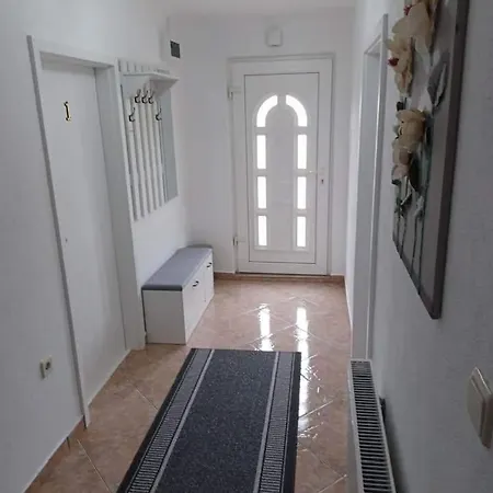 Apartman Simic Gracac  Exterior photo