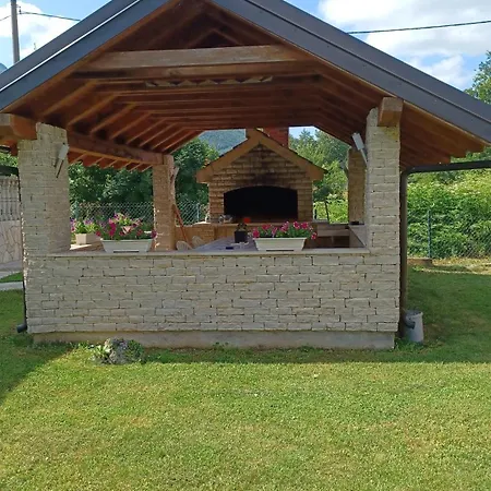 Apartman Simic Gracac  Exterior photo